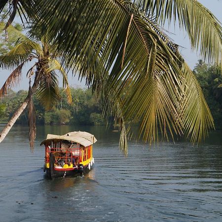 Blue Lake Villa Kollam Exterior foto